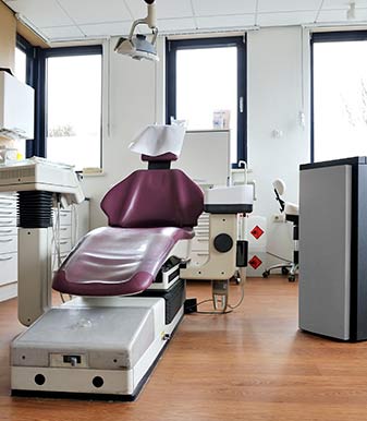 Luftreiniger im Behandlungszimmer Zahnarzt Keimfreie saubere Luft